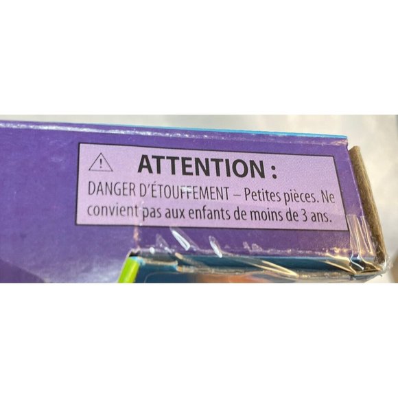 Builder Camping Kit, Includes 8 Cans of Compound PLAY-DOH - Picture 5 of 8